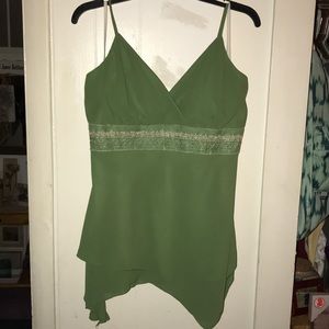 Woman’s size XL casual or dress top.